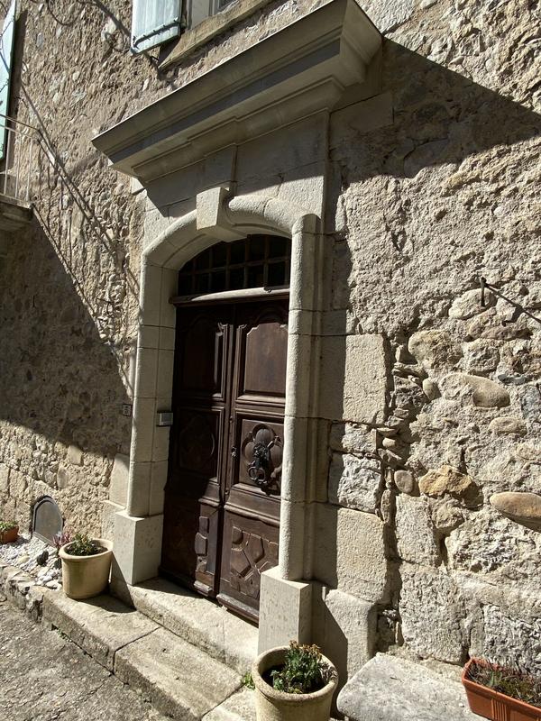 Maison - 320 m² - 6 pièces