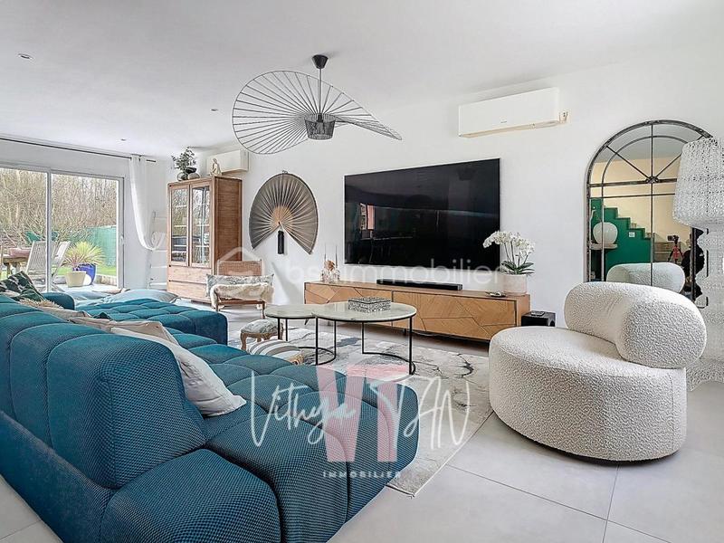 Maison - 160 m² - 7 pièces