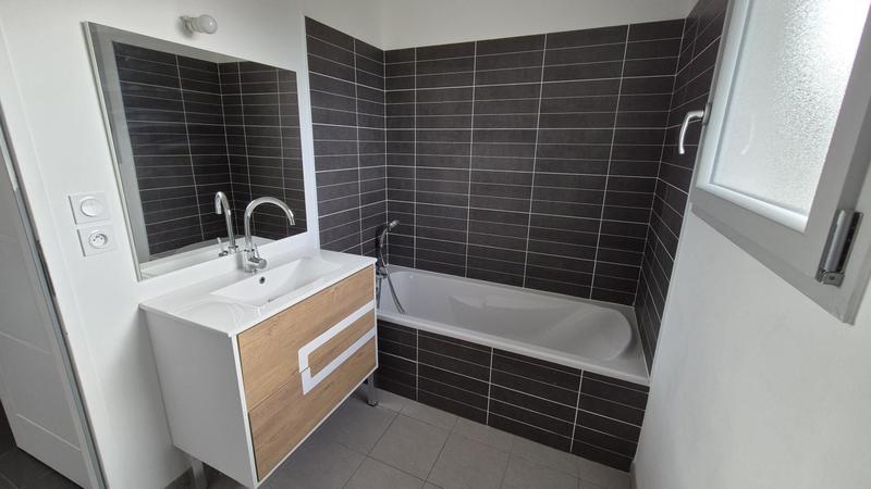 Maison - 104 m² - 5 pièces