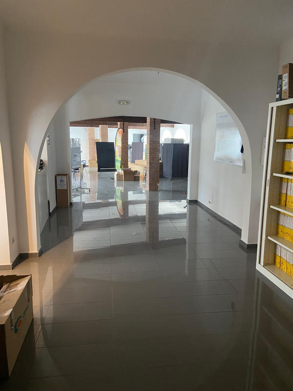 Local commercial - 400 m²