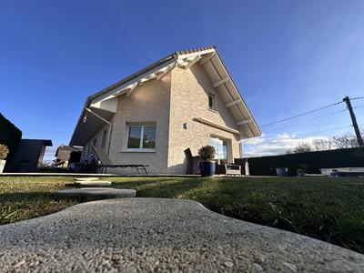 Maison - 108 m² - 5 pièces