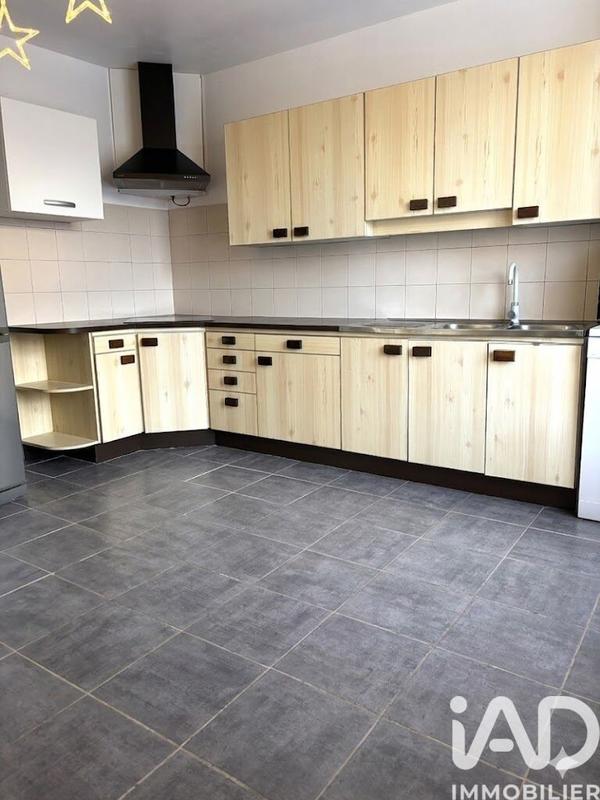 Maison - 90 m² - 5 pièces