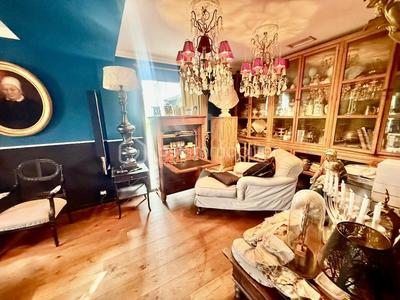 Villa - 182 m² - 6 pièces