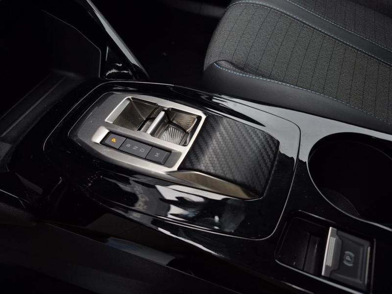 Peugeot 2008 II PureTech 130 s&amp;amp;S Eat8 Allure Pack