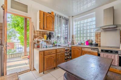 Maison - 161 m² - 11 pièces