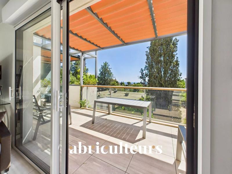 Appartement - 80 m² - 3 pièces