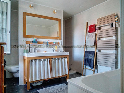 Maison - 120 m² - 4 pièces