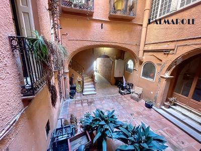 Appartement - 98 m² - 3 pièces