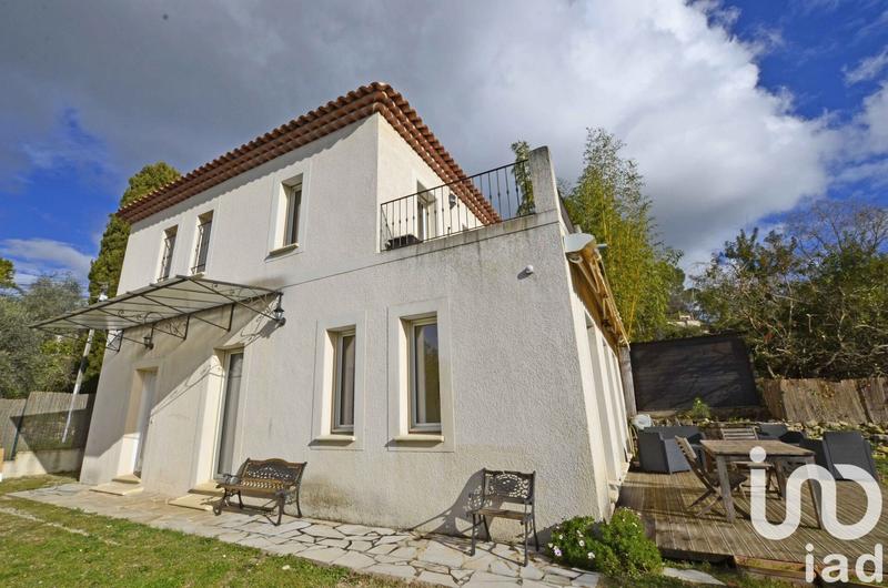 Maison - 120 m² - 4 pièces