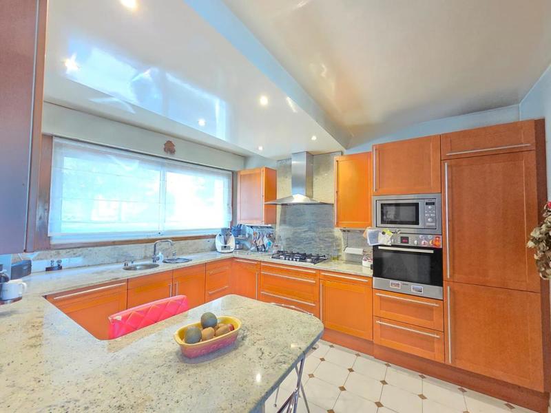 Maison ancienne - 200 m² - 8 pièces