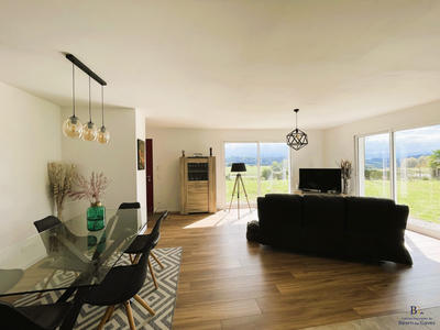 Maison - 96 m² - 4 pièces