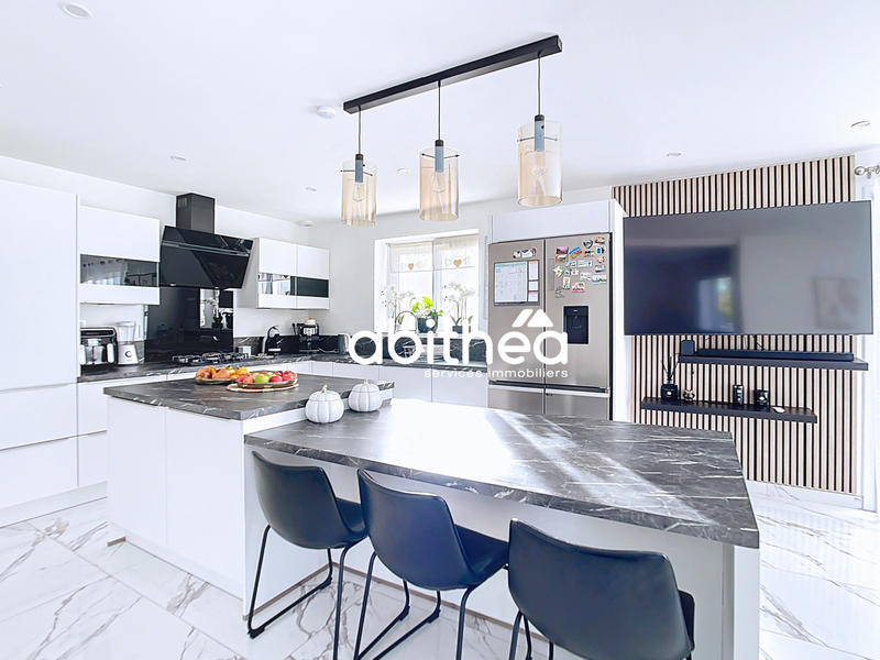 Villa - 140 m² - 4 pièces