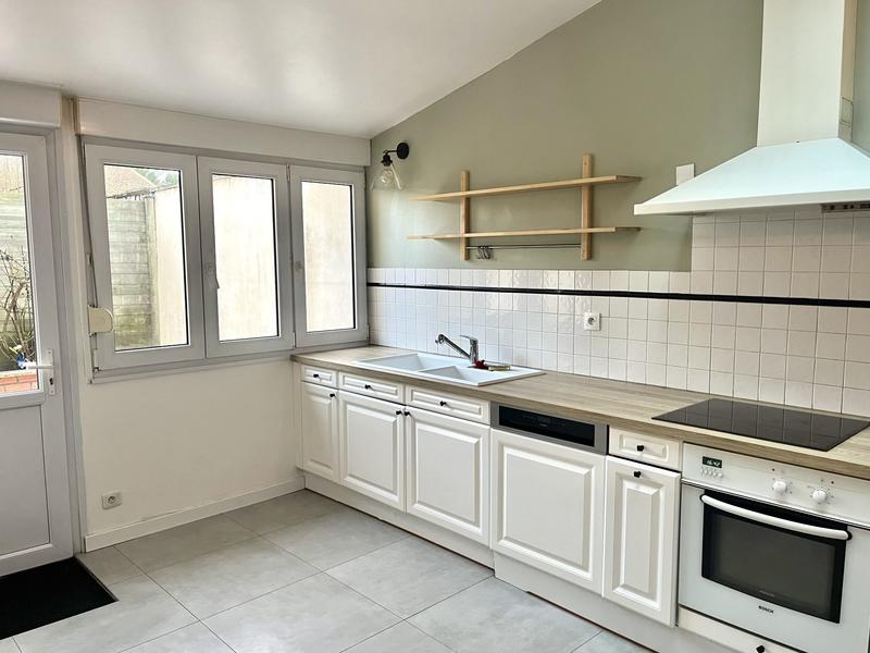 Maison - 90 m² - 4 pièces