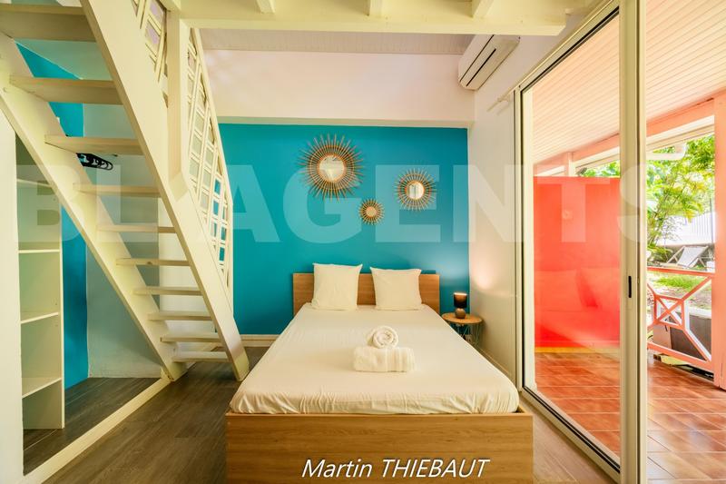 Maison - 270 m² - 13 pièces