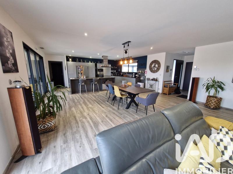 Maison - 182 m² - 5 pièces