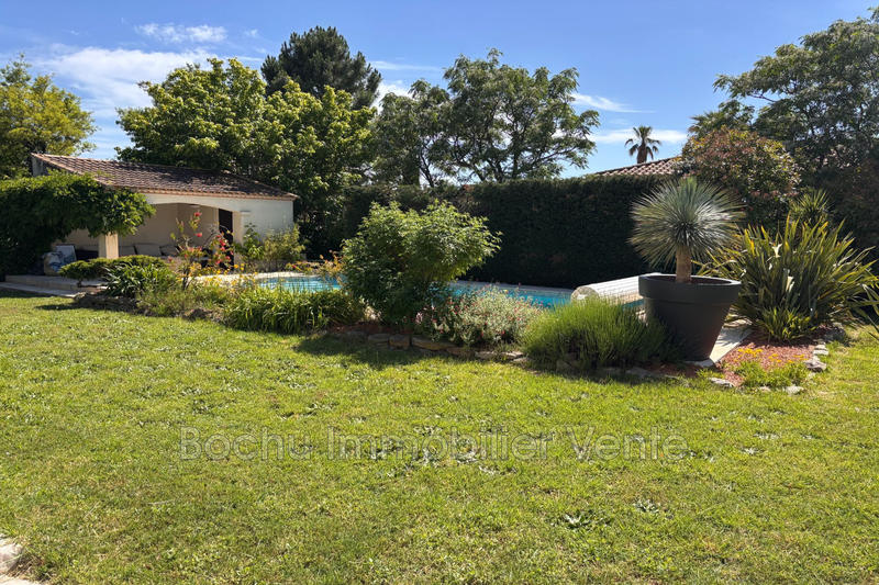 Villa - 220 m² - 6 pièces