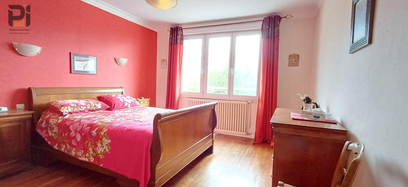 Maison - 137 m² - 6 pièces