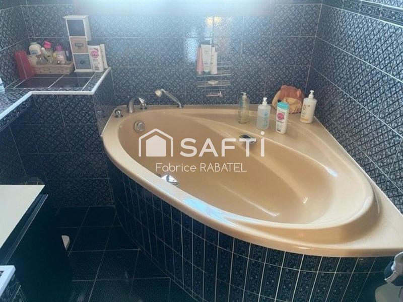 Maison - 123 m² - 6 pièces