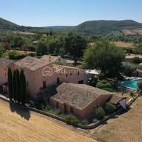 Gîte - 650 m² - 20 pièces