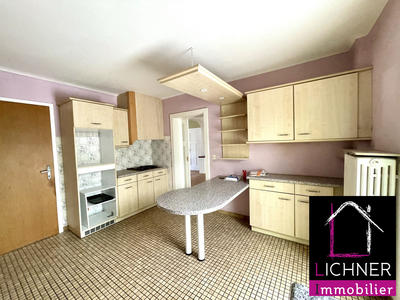 Maison - 176 m² - 8 pièces