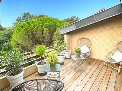 Appartement - 82 m² - 3 pièces