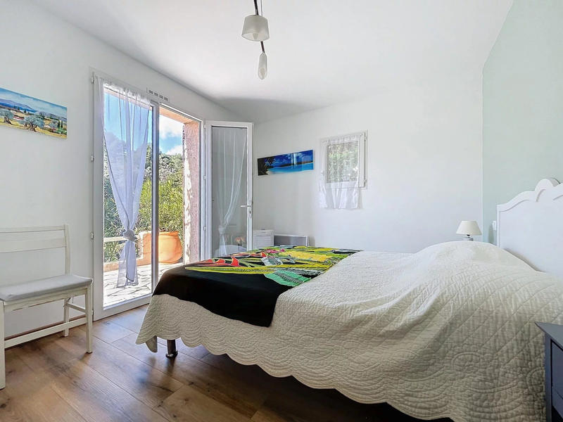 Villa - 184 m² - 4 pièces