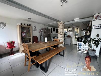 Maison en pierre - 119 m² - 4 pièces