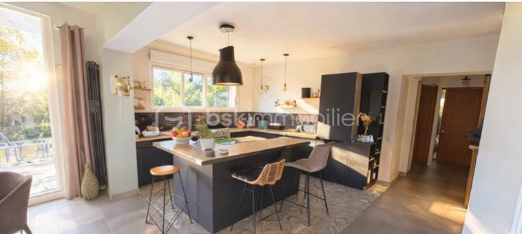 Demeure - 94 m² - 5 pièces