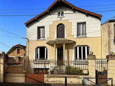 Maison - 150 m² - 7 pièces