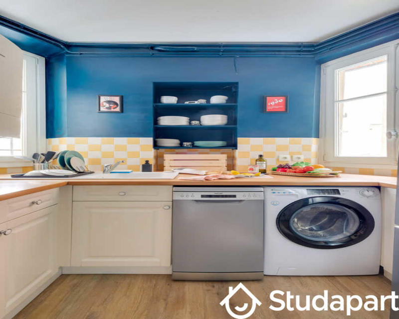 Chambre - 100 m² - 1 pièce