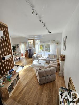 Maison - 143 m² - 5 pièces