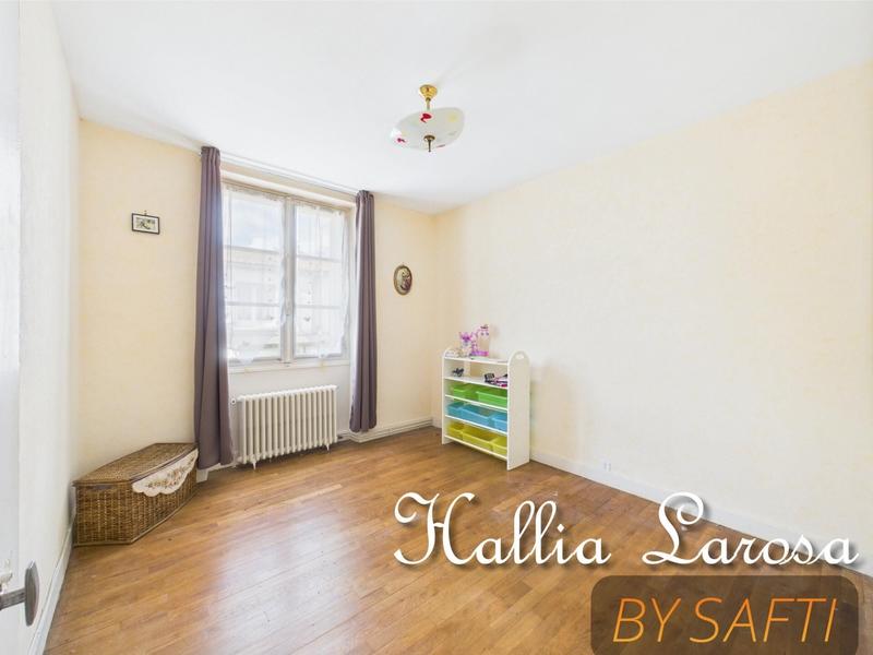 Maison - 93 m² - 4 pièces