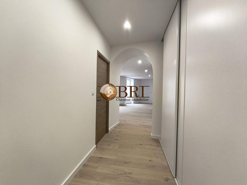 Appartement - 95 m² - 3 pièces