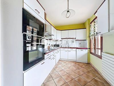 Maison - 171 m² - 7 pièces