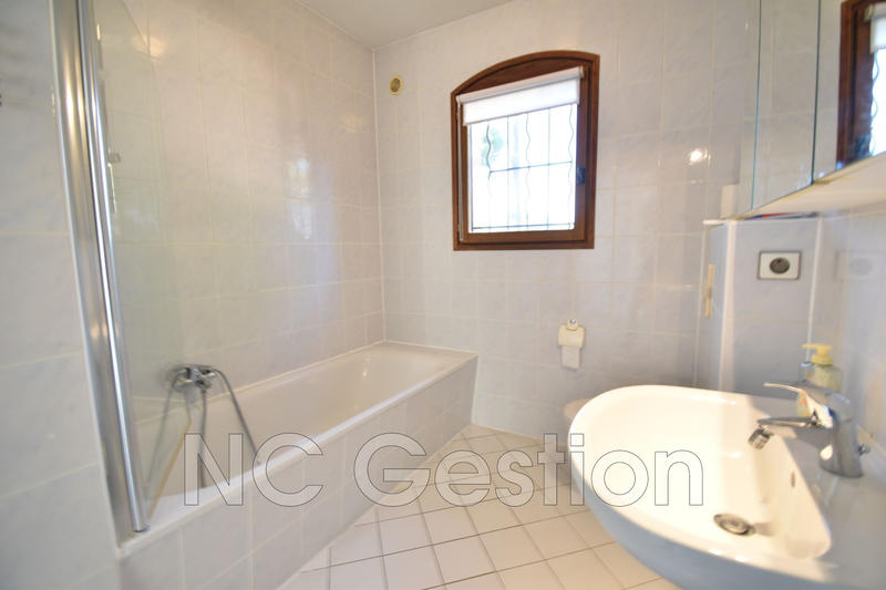 Maison - 160 m² - 3 pièces