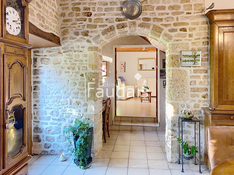 Maison de village - 186 m² - 7 pièces