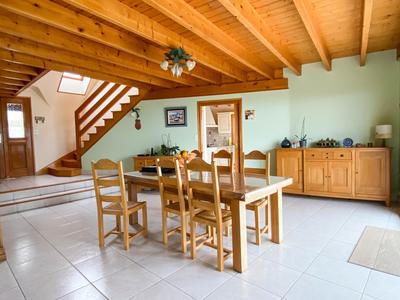 Maison - 192 m² - 8 pièces