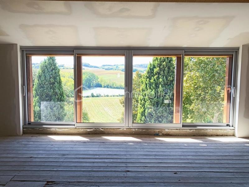 Maison ancienne - 270 m² - 5 pièces