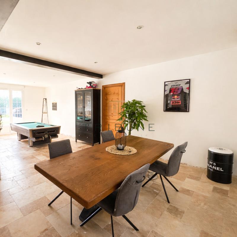 Maison - 160 m² - 6 pièces