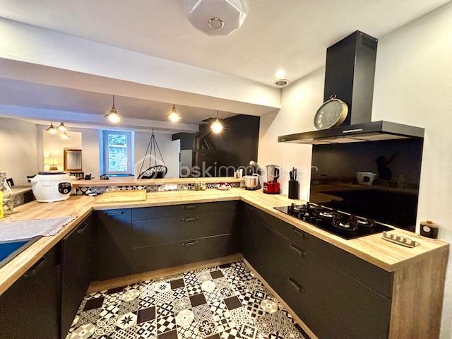 Maison ancienne - 134 m² - 6 pièces