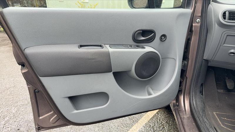 Renault Modus 1.2 75 .com