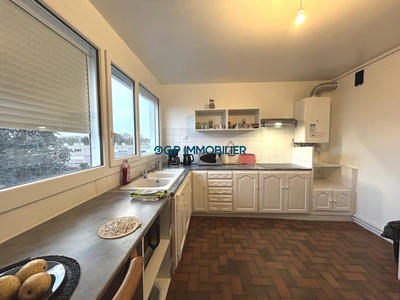 Appartement - 80 m² - 4 pièces