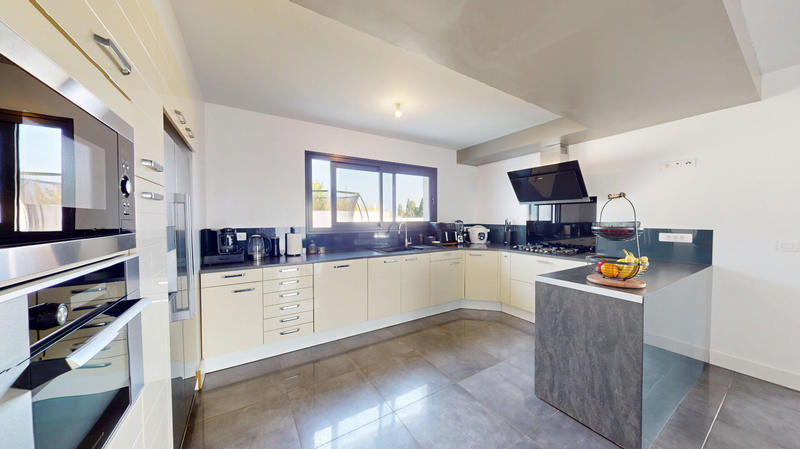 Maison - 154 m² - 6 pièces