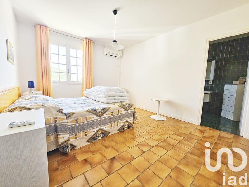 Maison - 260 m² - 8 pièces