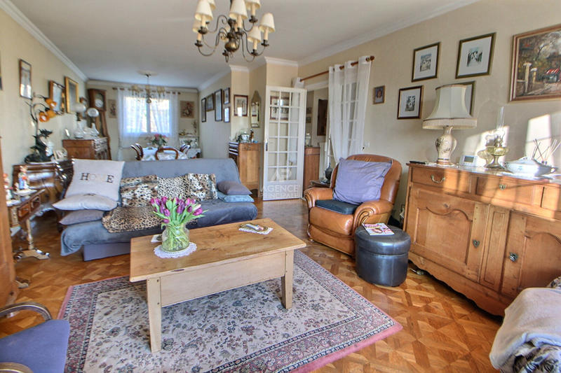 Maison - 139 m² - 7 pièces