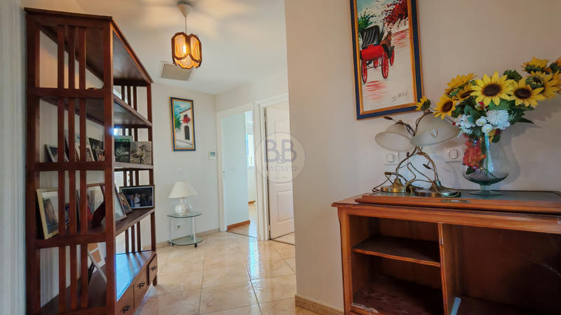 Maison - 163 m² - 6 pièces