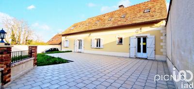 Maison - 218 m² - 6 pièces