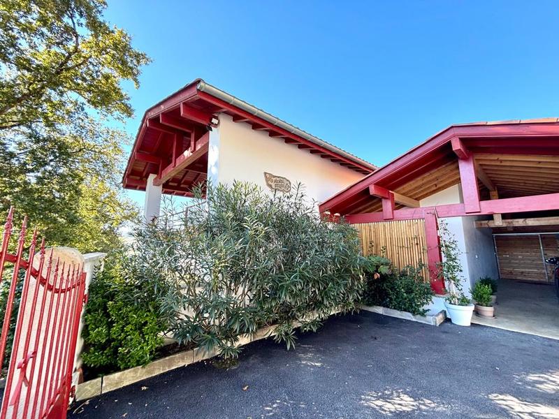 Maison - 121 m² - 4 pièces