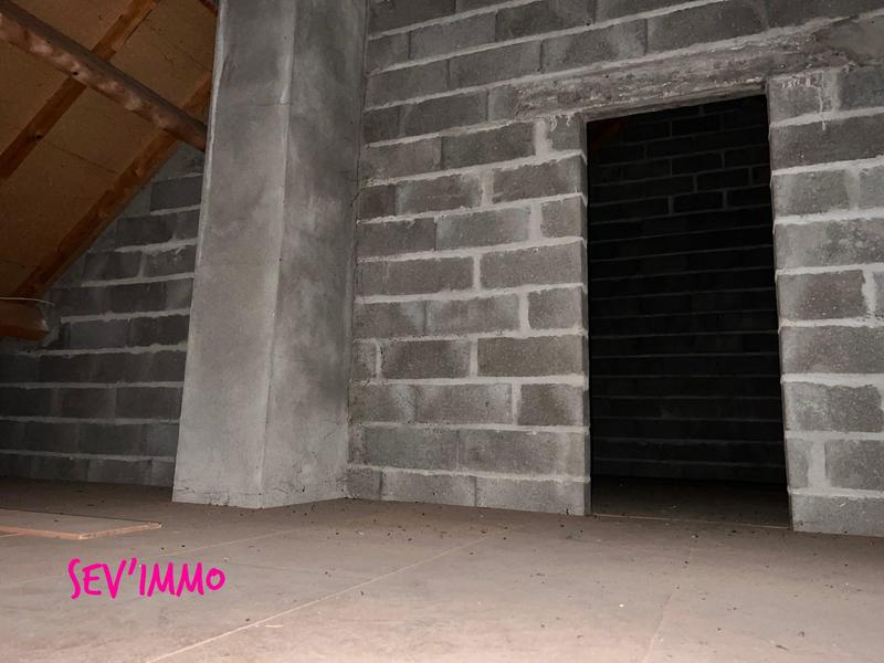 Maison - 205 m² - 5 pièces