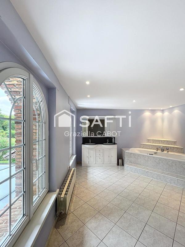 Maison de maîtres - 352 m² - 8 pièces